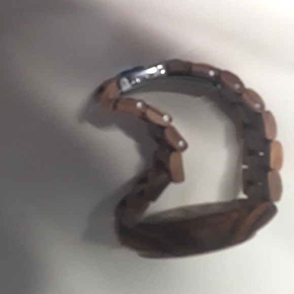 Wood watch new about 15 centimeters around clasped beautifully made - Picture 2 of 6